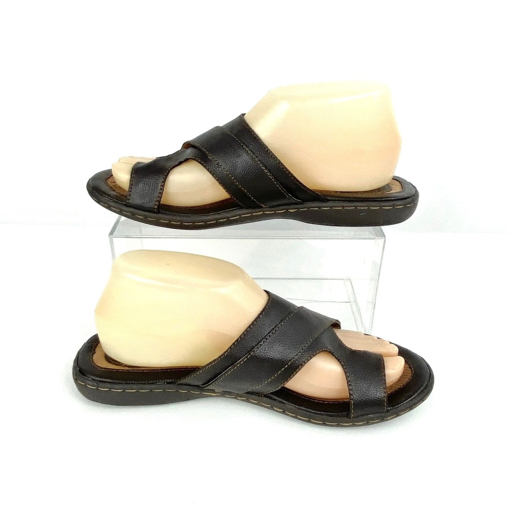 boc Born Sandals Women's 8 Slip On Slides Flats Shoes Flip Flops Brown 38.5 - Picture 4 of 9